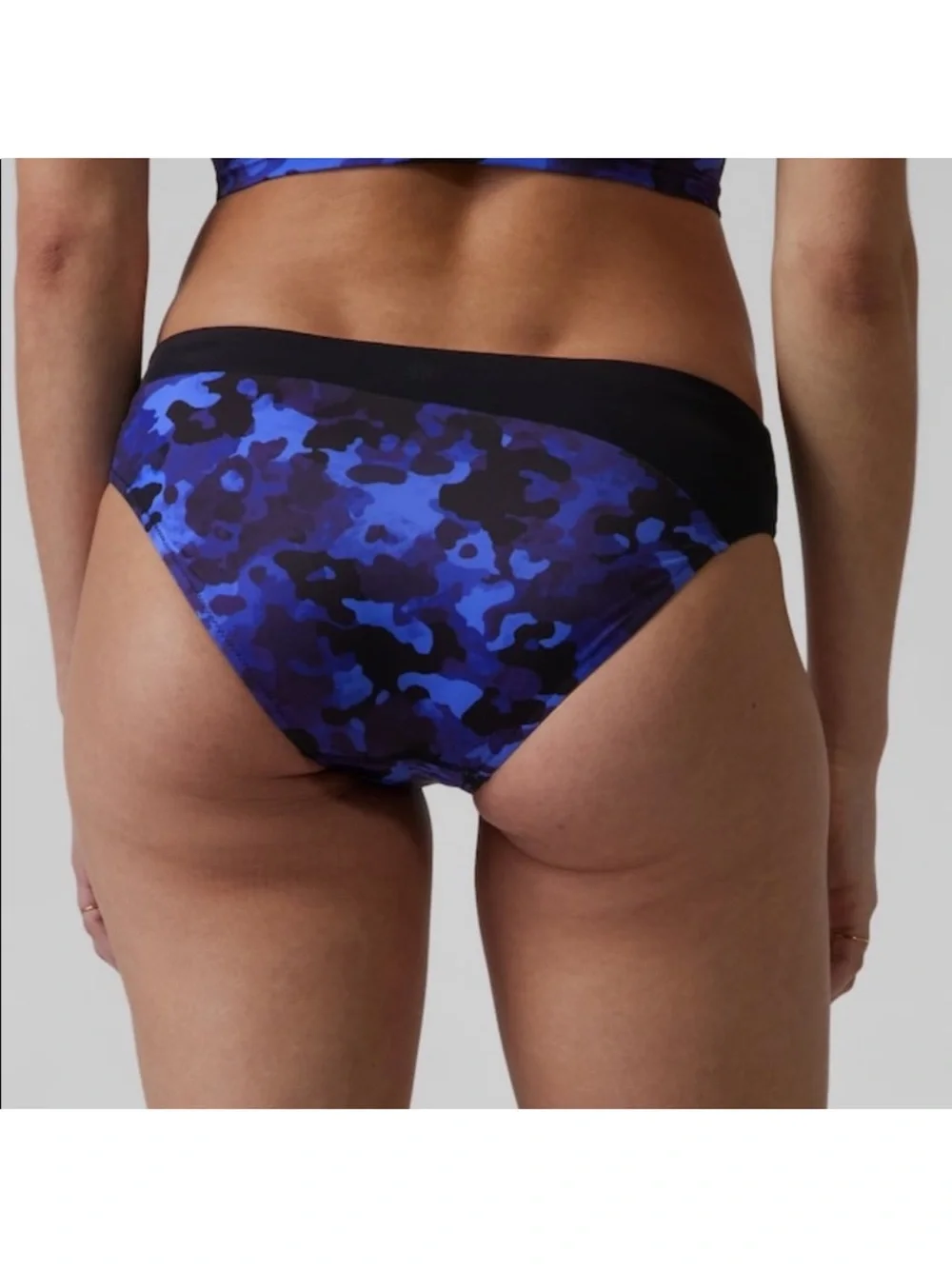 Athleta *selling matching